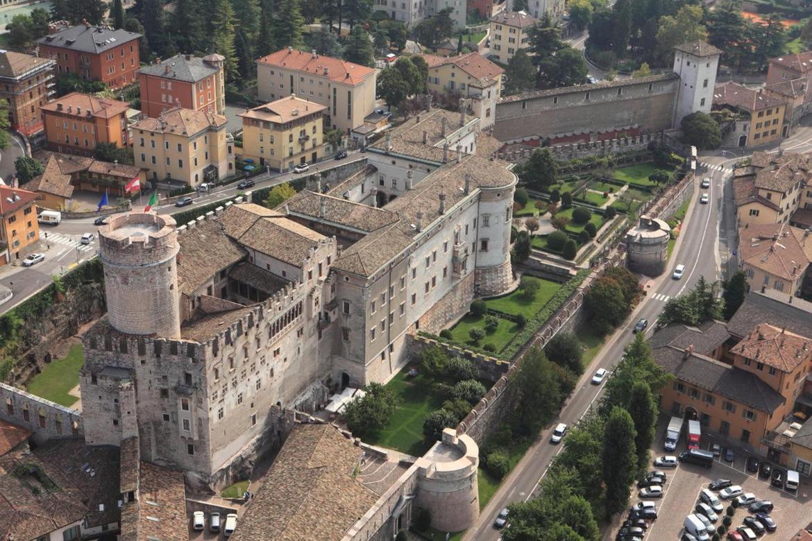 Al Consiglio Appartamento Trento Exteriör bild